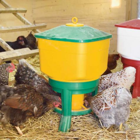 Kubic Poultry Feeders