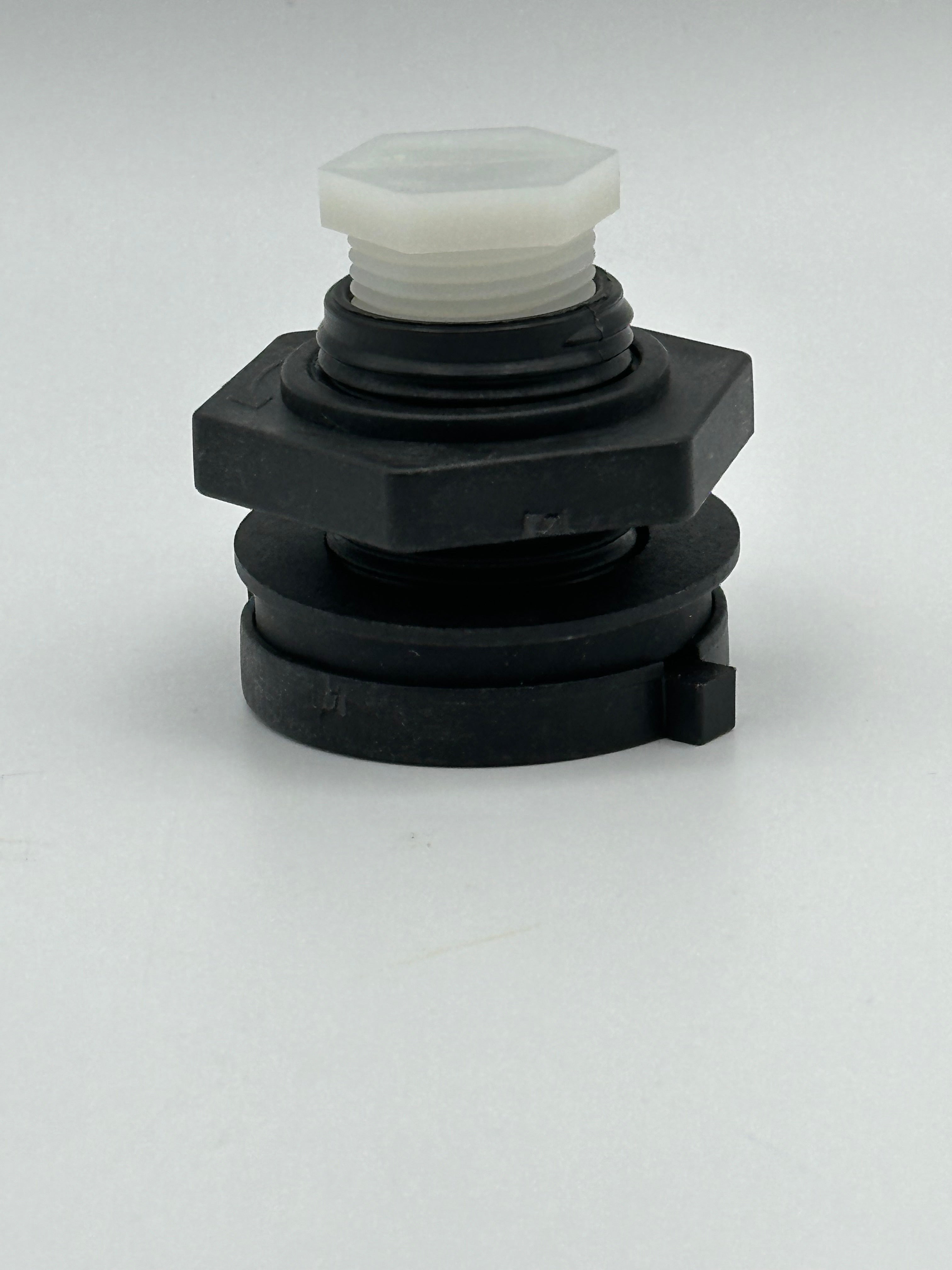 Bul-Tuf & Montana Fiberglass Drain Plugs