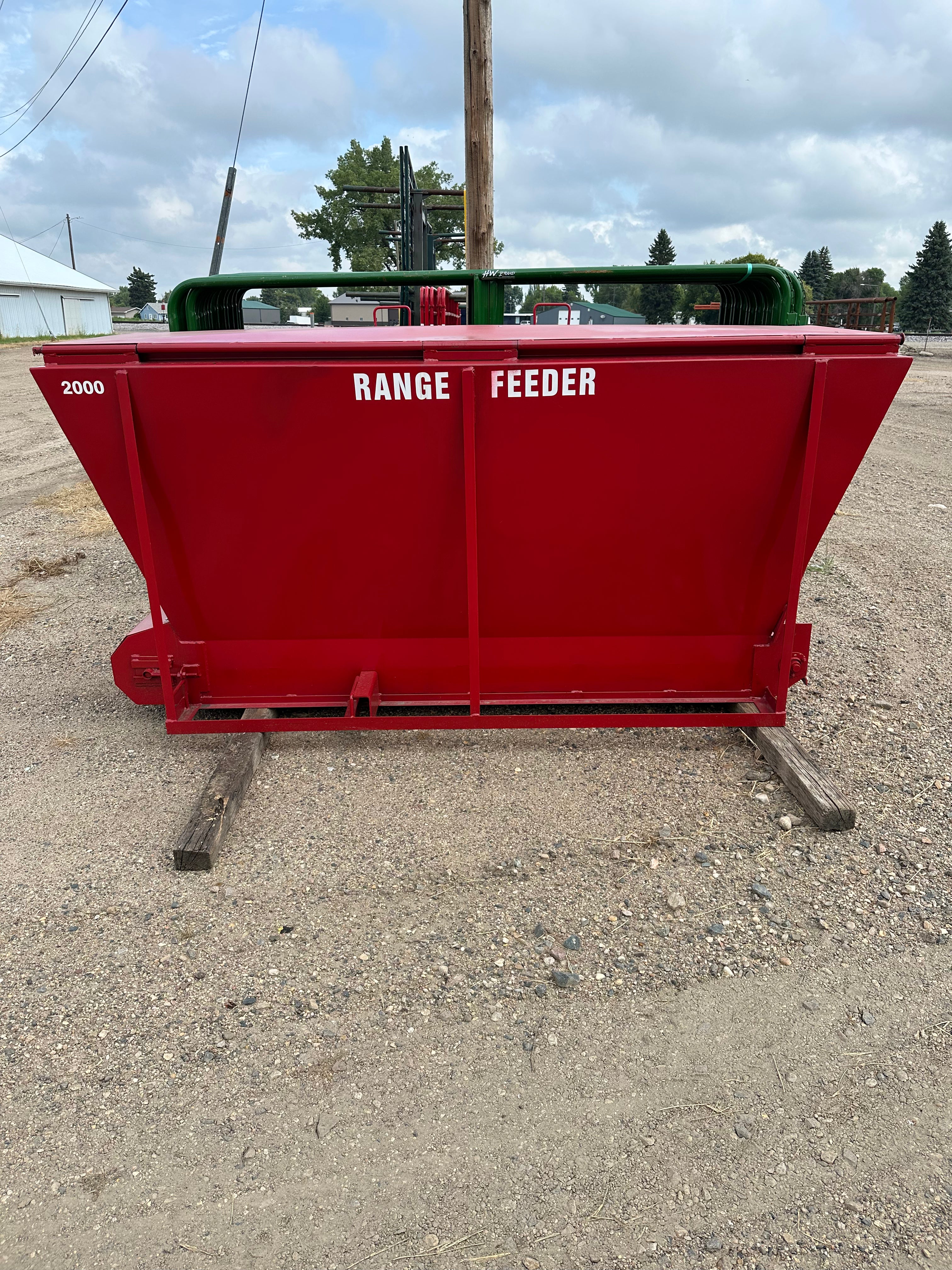 Apache Range/Distiller Feeder - 2000LB