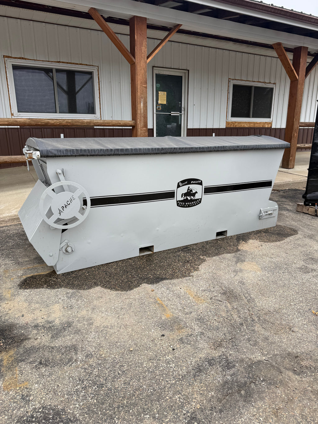 Feed Wrangler Distiller Feeder