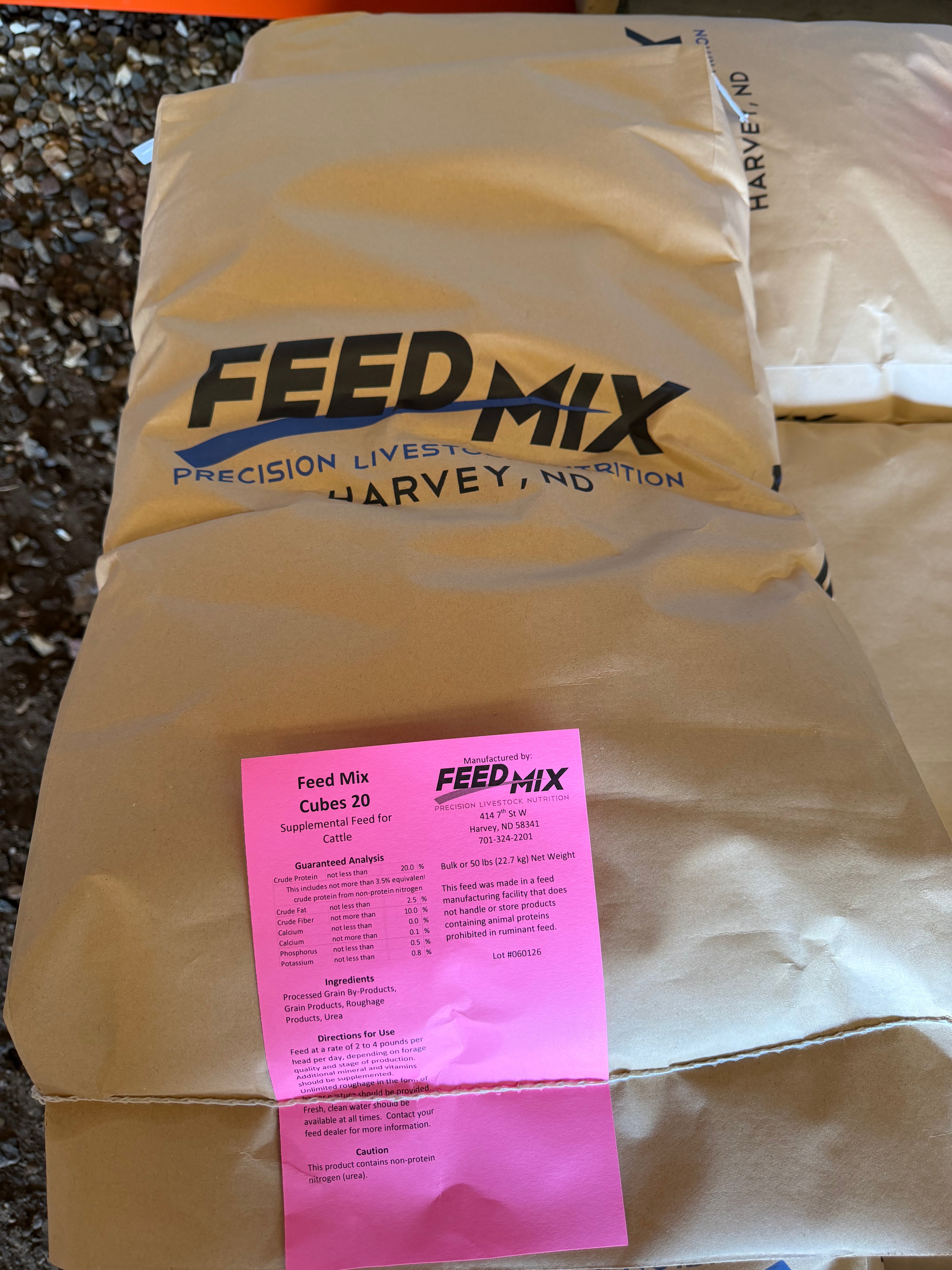 Feed Mix 20% Cube - 50LB Bag