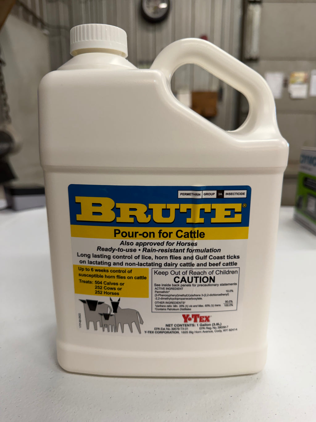 Brute Pour On Cattle Insecticide