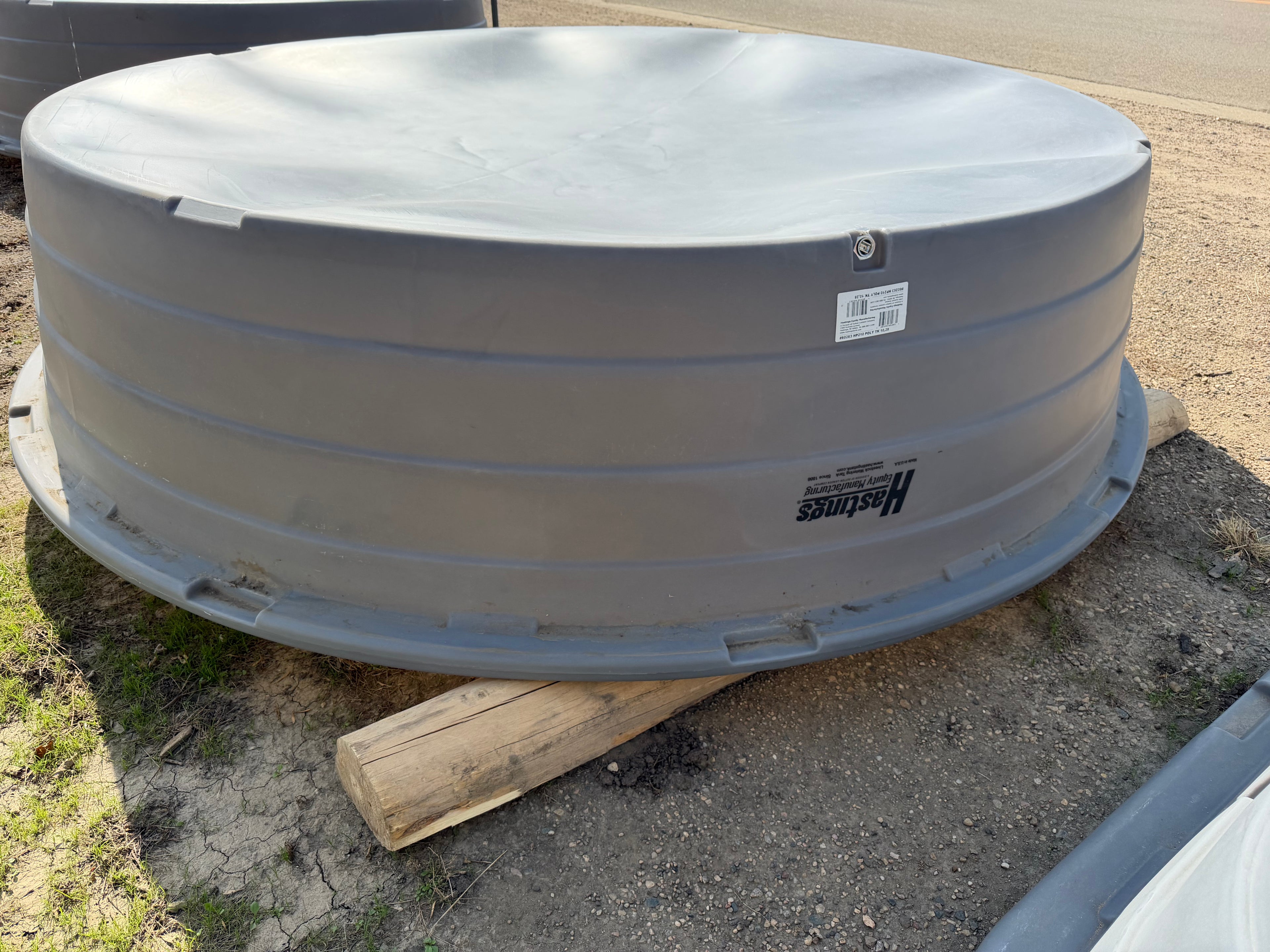Hastings 10' x 28" Round Poly Tank -1100 Gallon