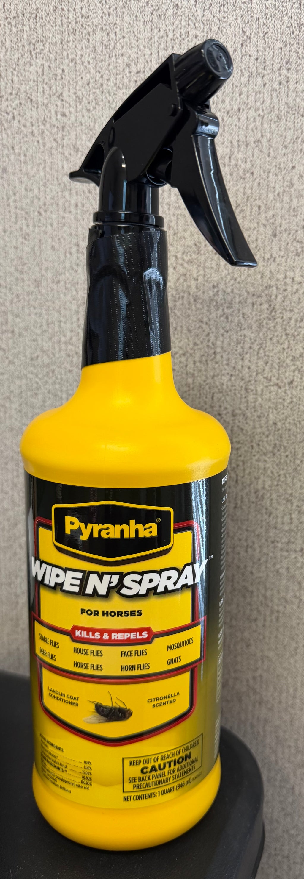 Pyranha Wipe N' Spray - 32oz