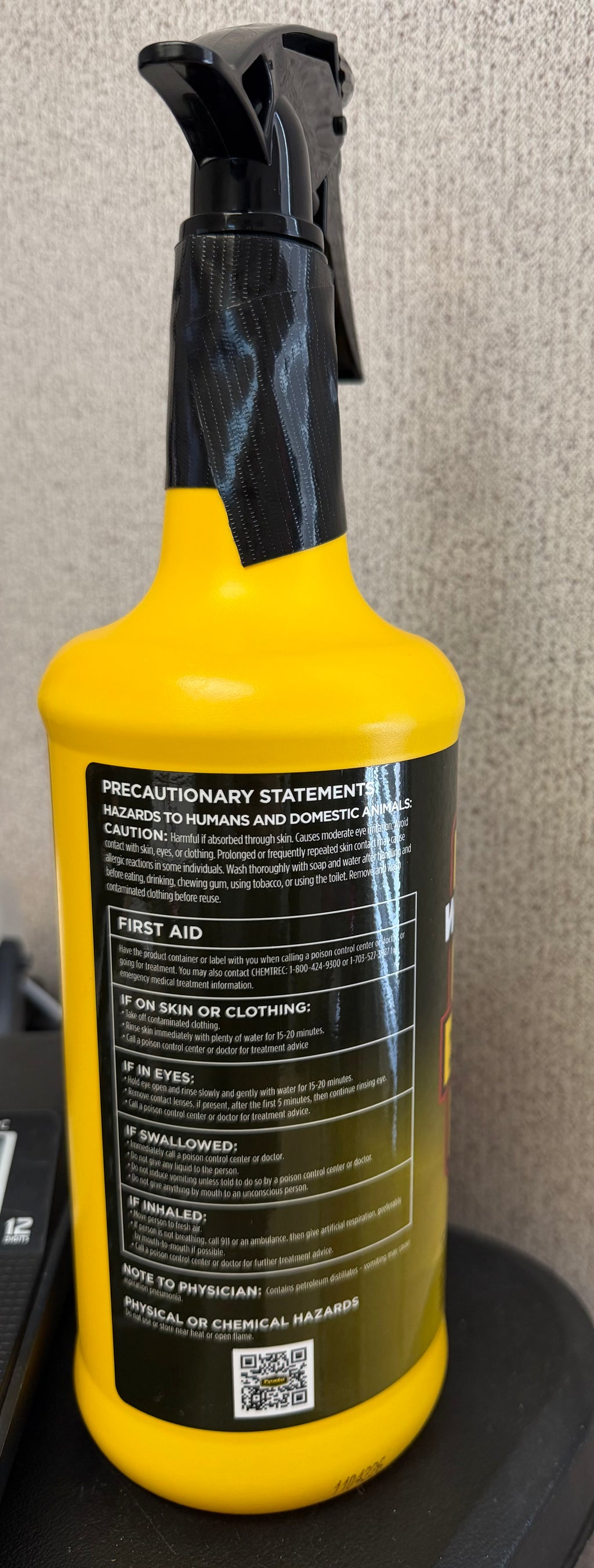 Pyranha Wipe N' Spray - 32oz