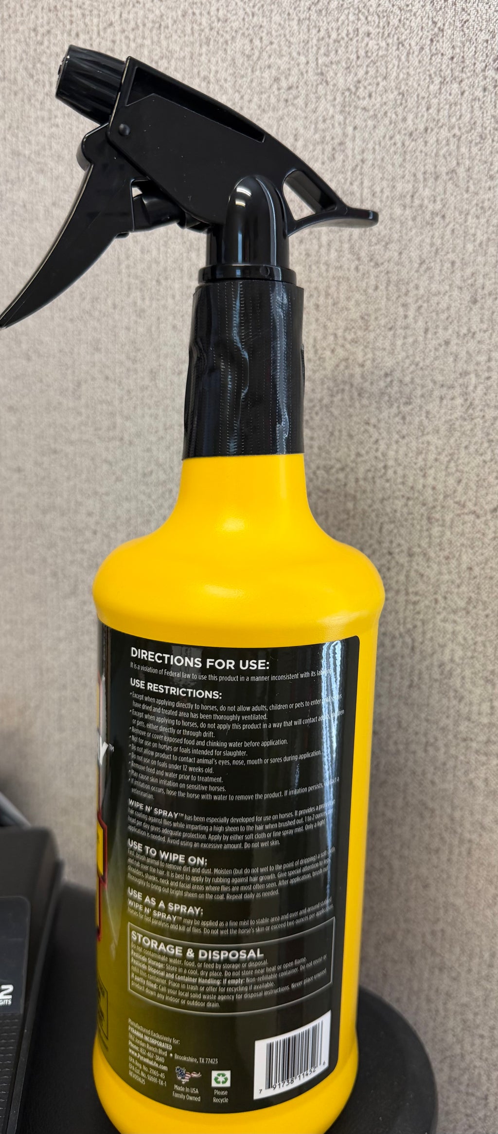 Pyranha Wipe N' Spray - 32oz