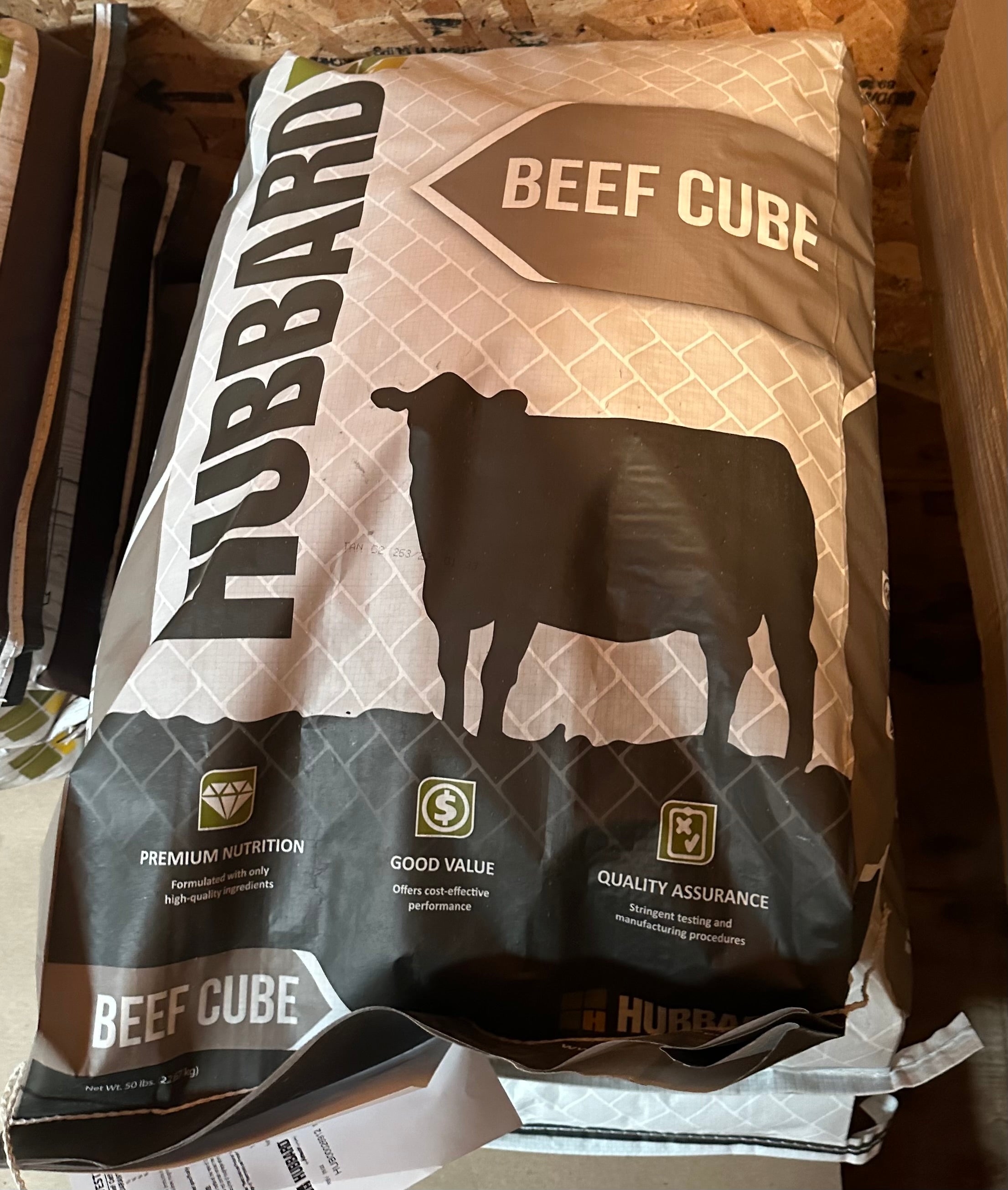 Hubbard 16% Western Rangeland Cake
