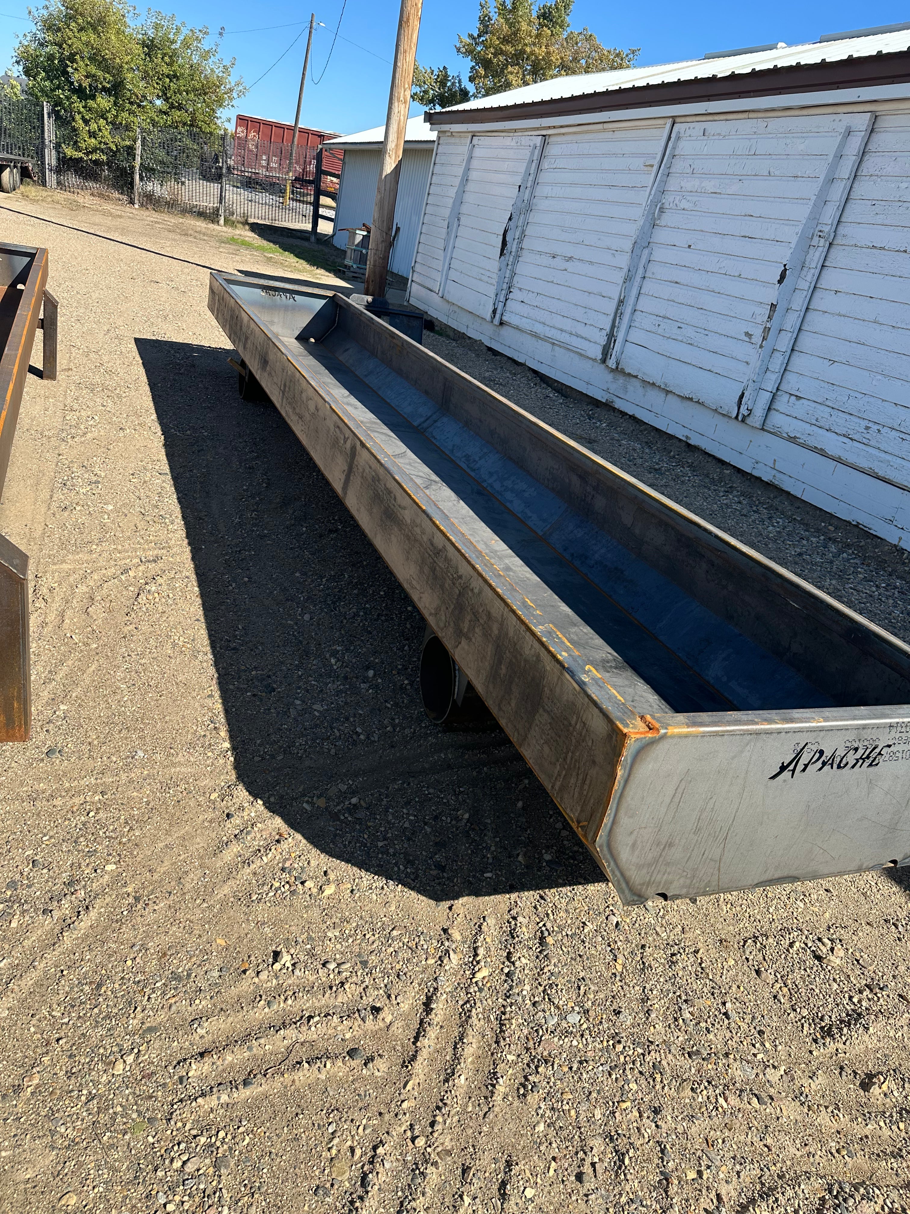Apache Feed Bunk On Skids - 16" x 40" x 20'