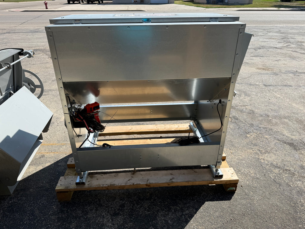 Stull Feeders ATV/UTV Range Feeder - 600LB with Digital Scale and Actuator Door