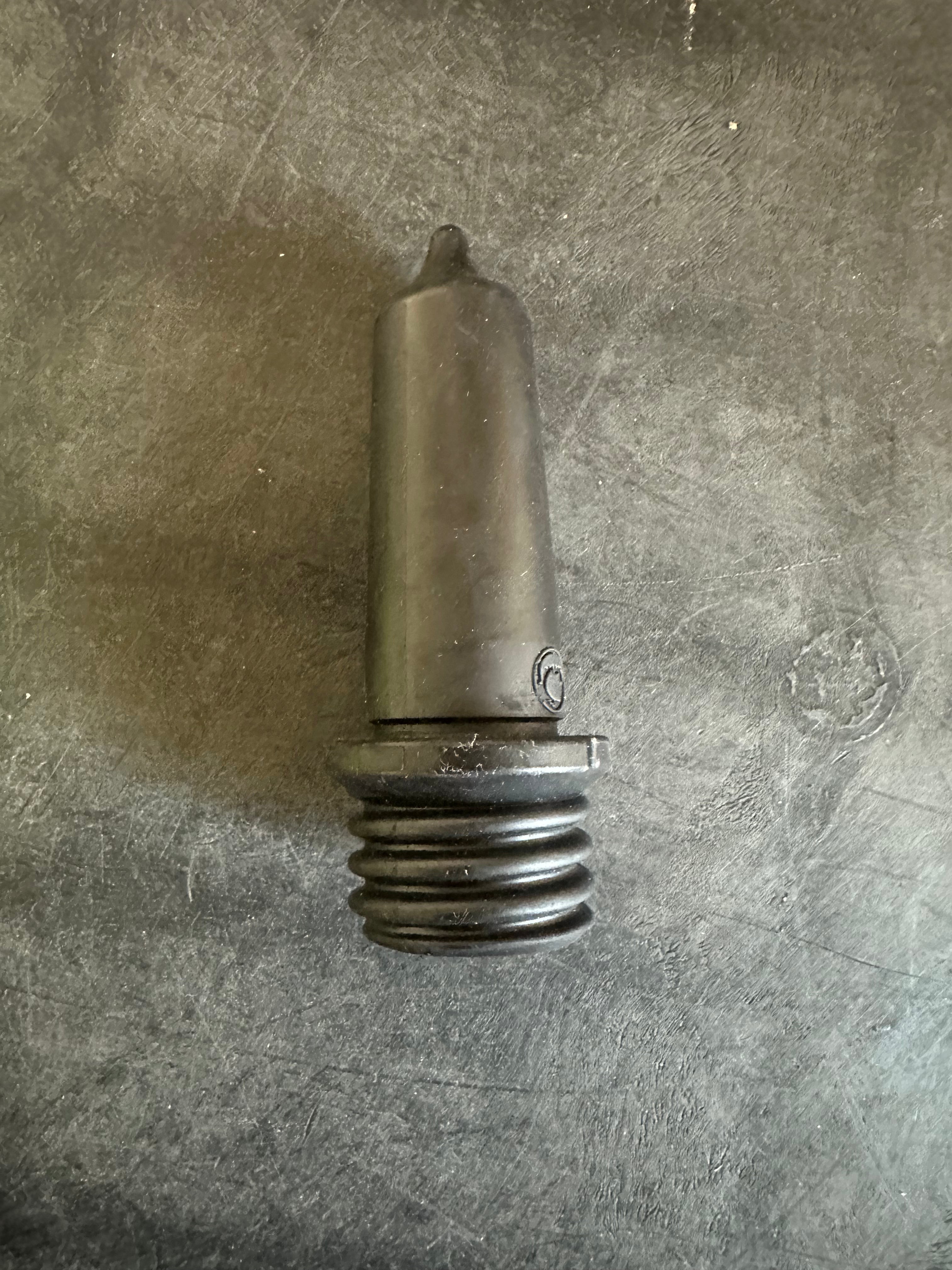 Thriver Black Threaded Nipple