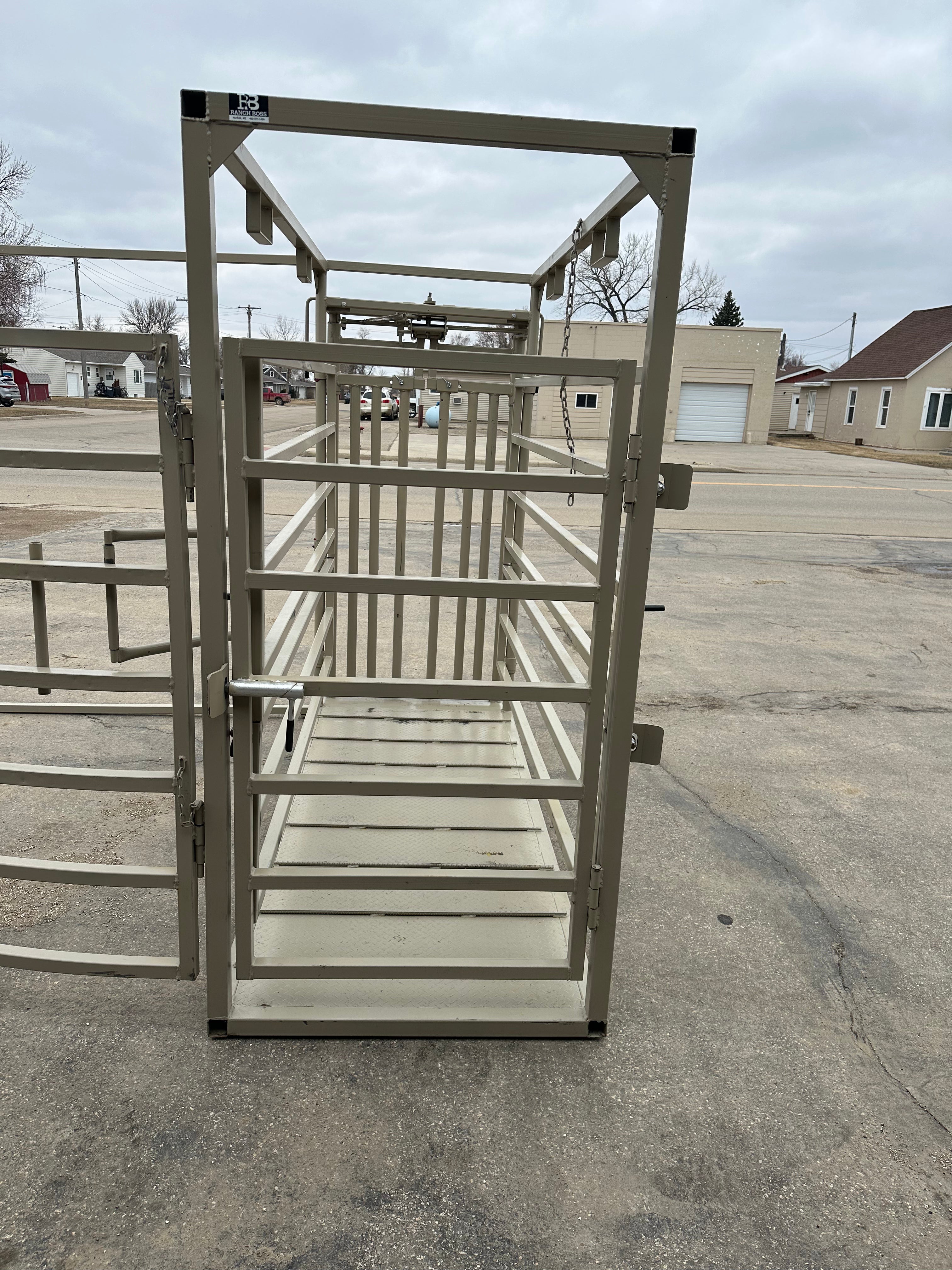 Palco Maternity Pen w/ Self Catch Head Gate