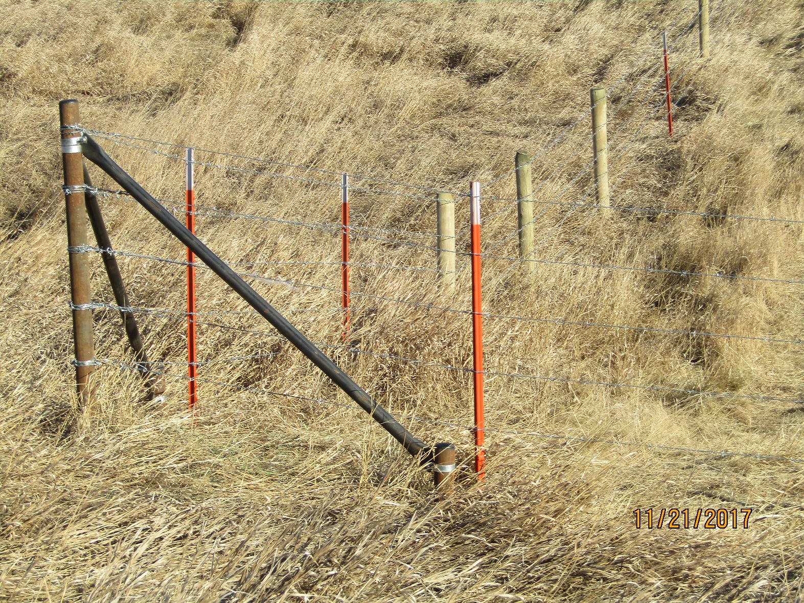 Pipe Corner posts 2" X 8' Steel Braces Kit - Pinched End