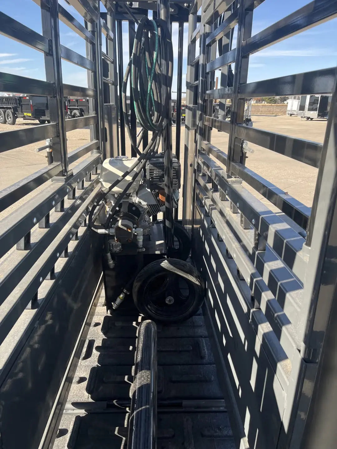 Palco Hydraulic Chute w/Wheel Kit